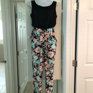 Women’s Floral Jumpsuit